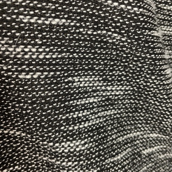 Van Heusen Black and White Open Front Sleeveless Knit Vest - Size Large - Picture 3 of 10